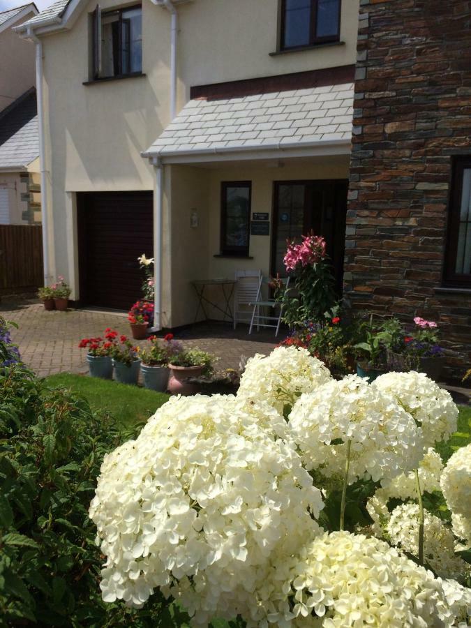 Home From Home B&B Hartland Exterior photo